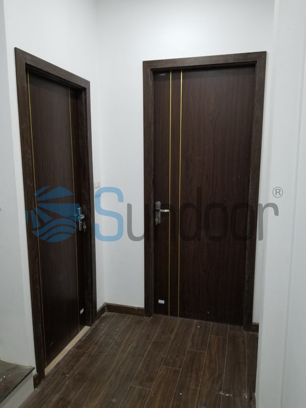 Cửa gỗ Composite Sundoor-2